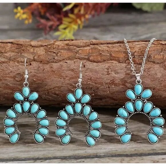 Imitation Turquoise Crescent Moon Earrings & Necklace Set - Picture 1 of 2